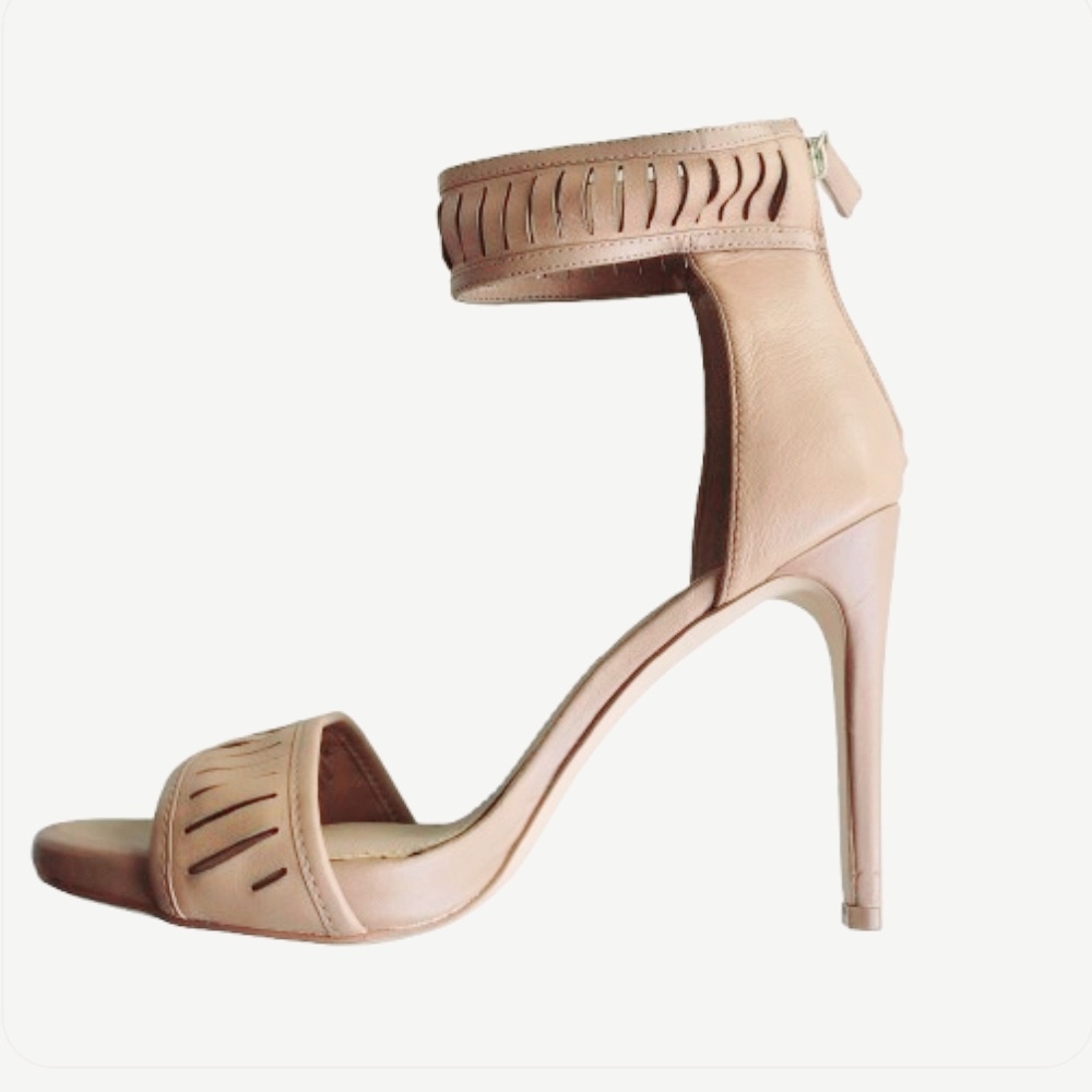 NWOB - Gianni Bini Elegant Tan Leather High Heel Open Toe